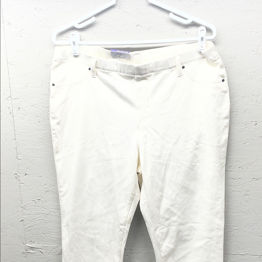 Time and Tru Women's Cream Skinny Jeans